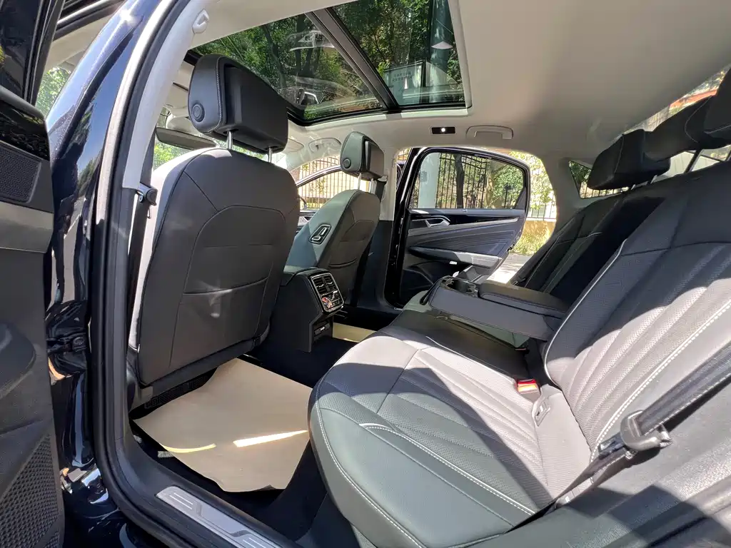Volkswagen Passat 2024 380TSI Luxury Edition