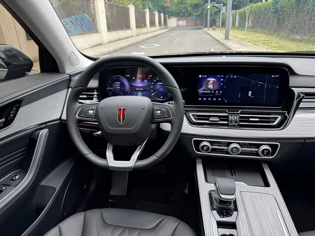 Hongqi HS5 2025 2.0T AWD Qi Xiang Pro Edition