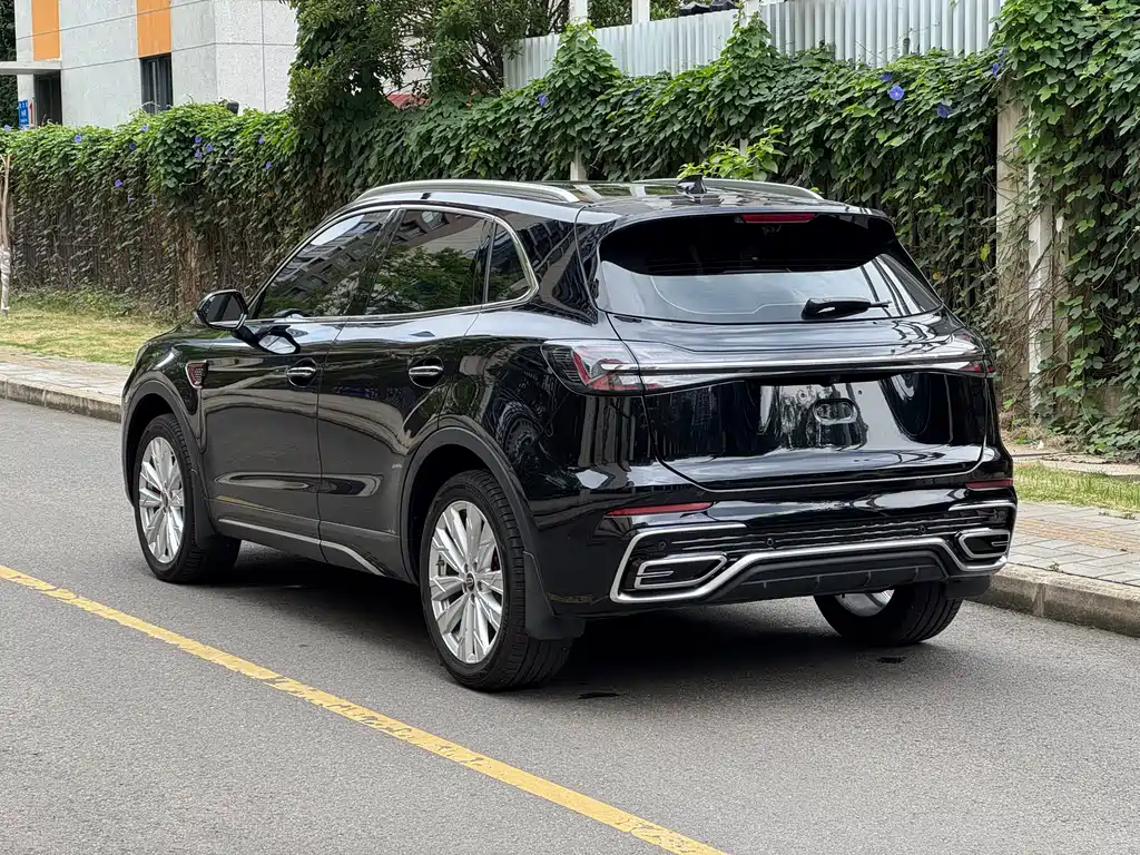 Hongqi HS5 2025 2.0T AWD Qi Xiang Pro Edition