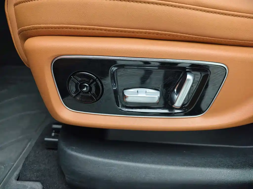 Li Auto L8 2024 Pro