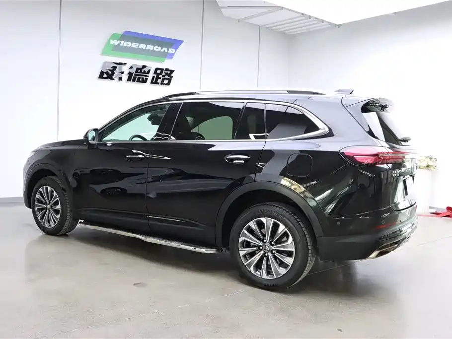 Buick Envision Plus 2025 28T FWD Platinum Edition