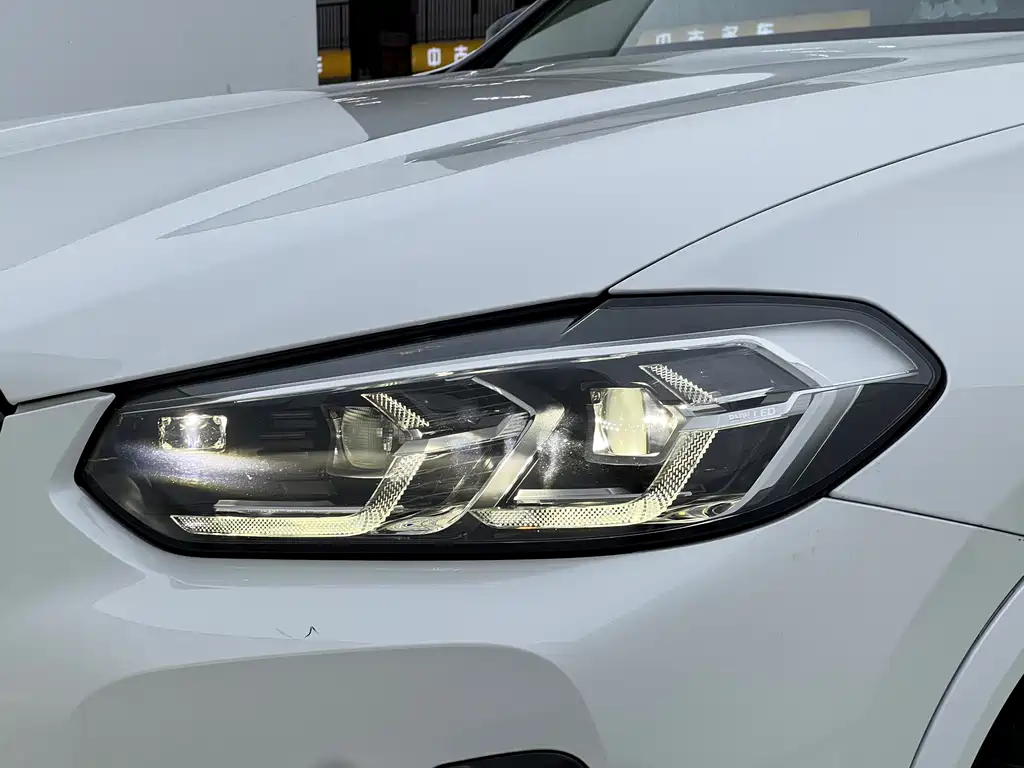 BMW X3 2022 xDrive30i Leading Edition M Night Shadow Package