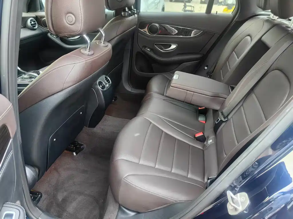 Mercedes-Benz GLC 260 4MATIC Luxury 2018
