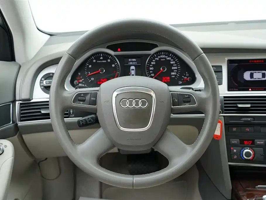 Audi A6L 2010 2.4L Technology Trim