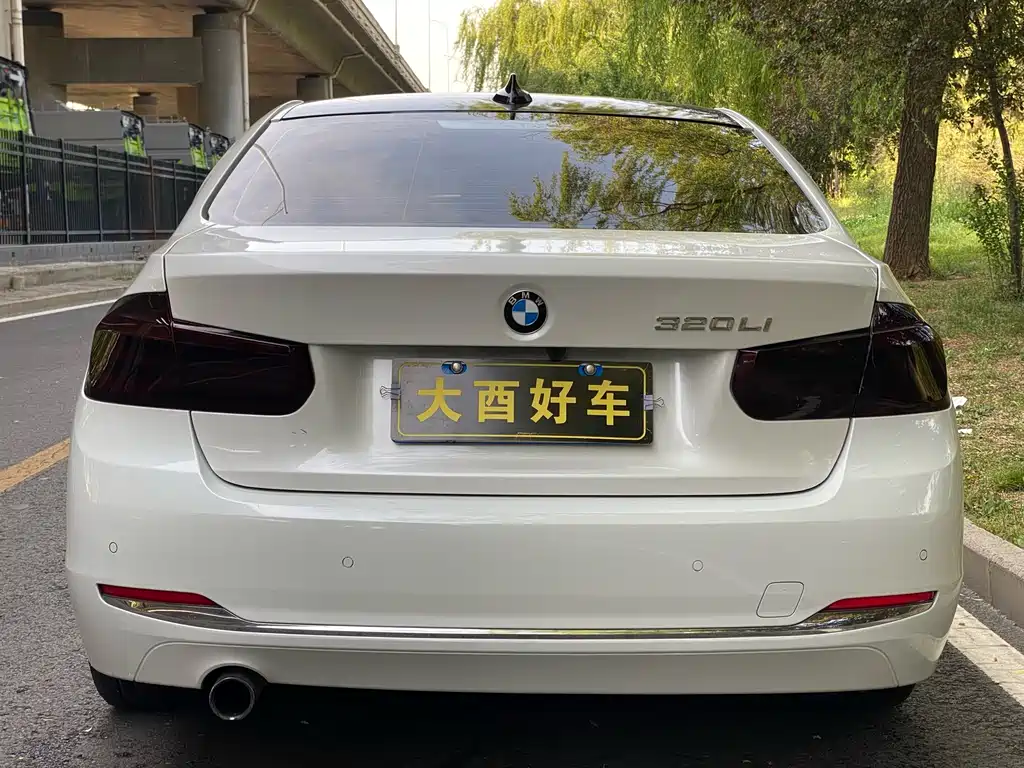 BMW 3 Series 2016 320Li Entry Level