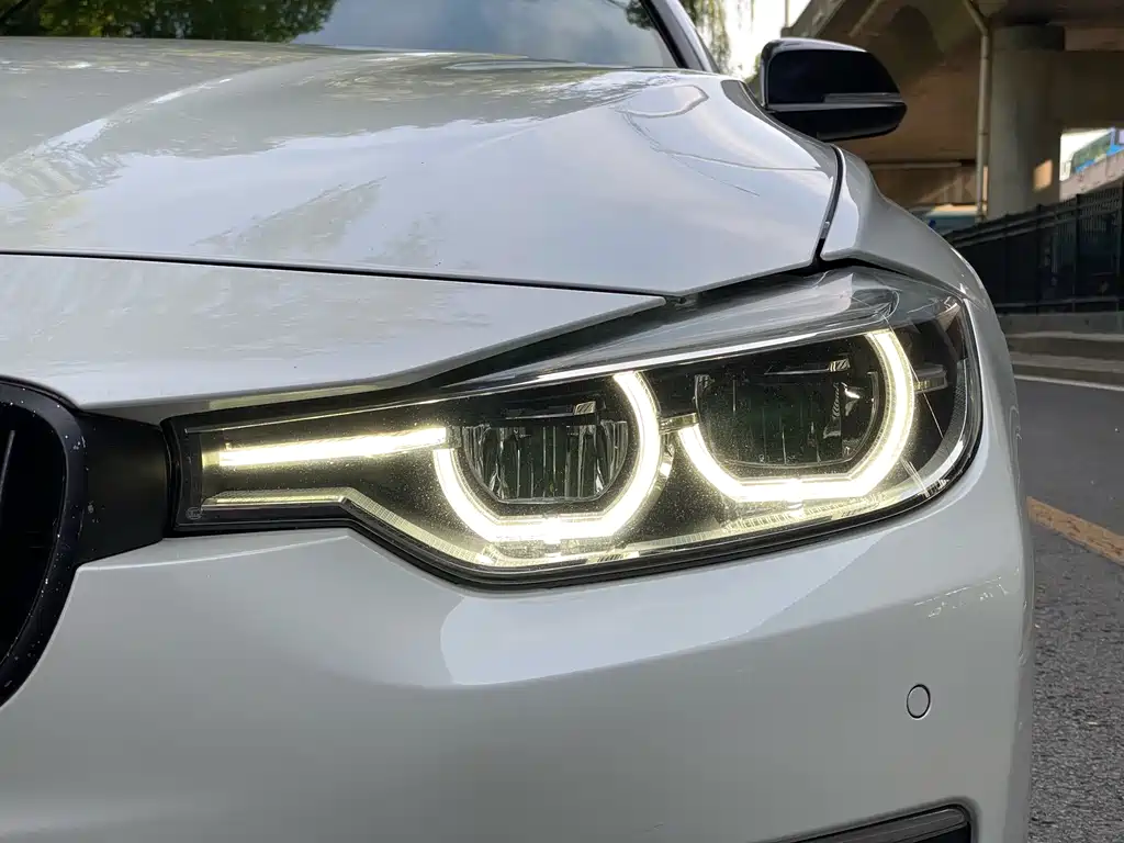 BMW 3 Series 2016 320Li Entry Level
