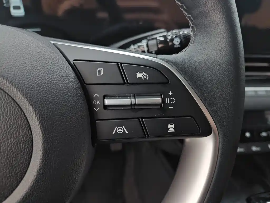 Hyundai Elantra 2023 1.5L CVT Premium
