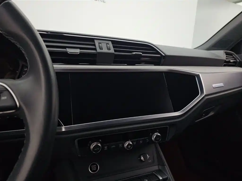 Audi Q3 2024 35 TFSI Fashion Dynamic