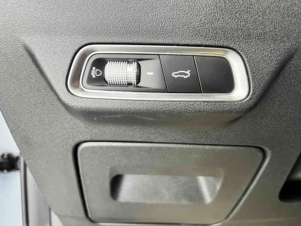 Geely Emgrand S 2022 1.4T CVT Crossover Player Edition