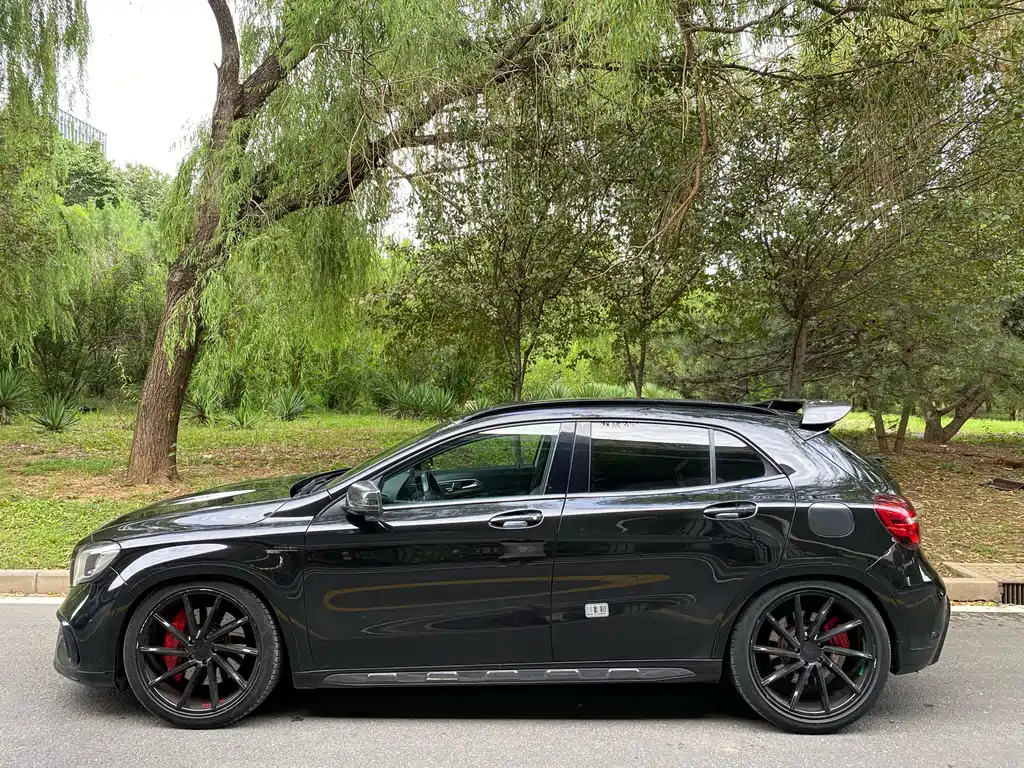 Mercedes-AMG GLA 45 4MATIC
