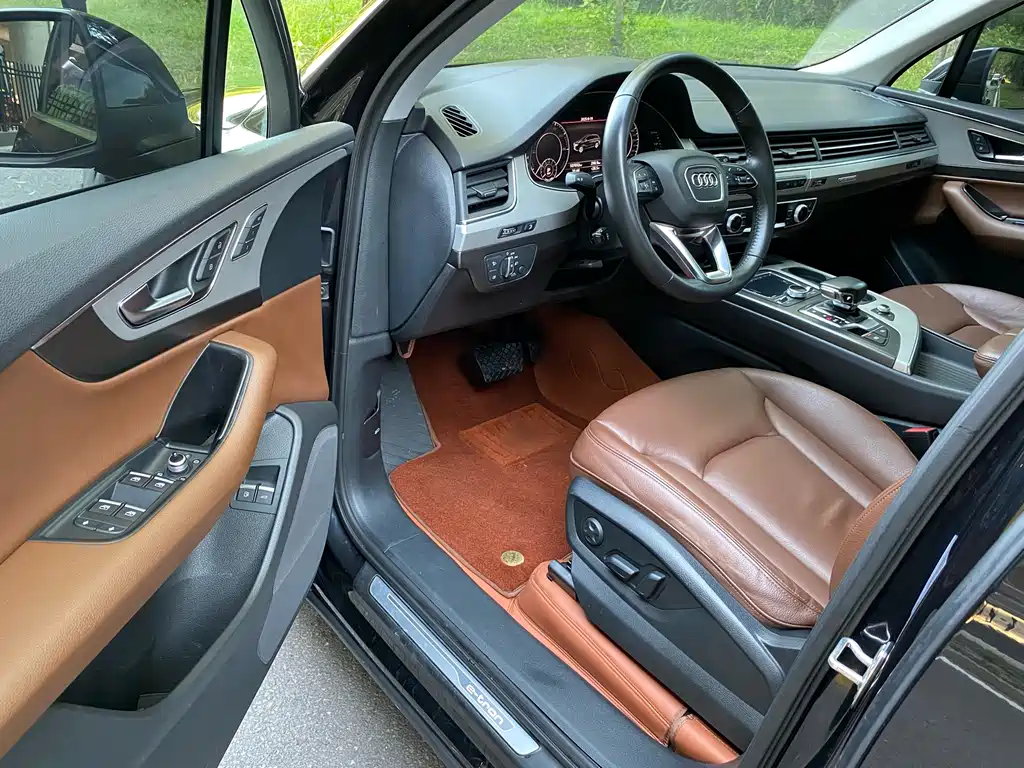 Audi Q7 e-tron 2019 55 e-tron
