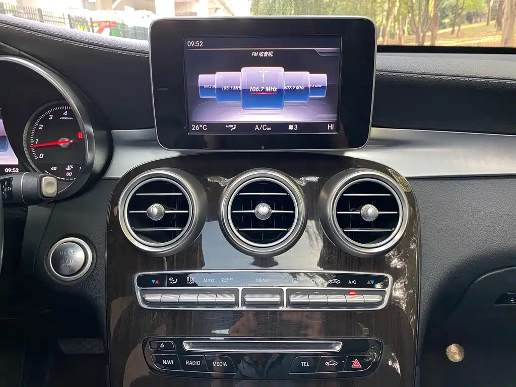 Mercedes-Benz GLC 2019 GLC 260 L 4MATIC Dynamic