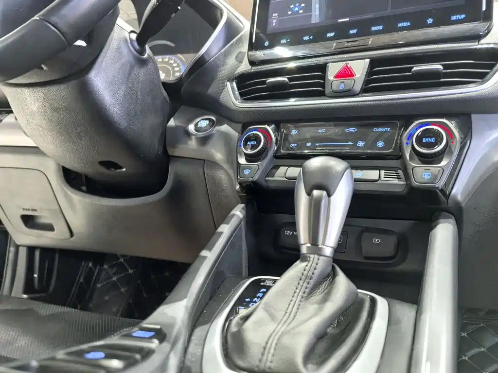 Hyundai LAFESTA 2019 280TGDi Zhisu Edition China VI