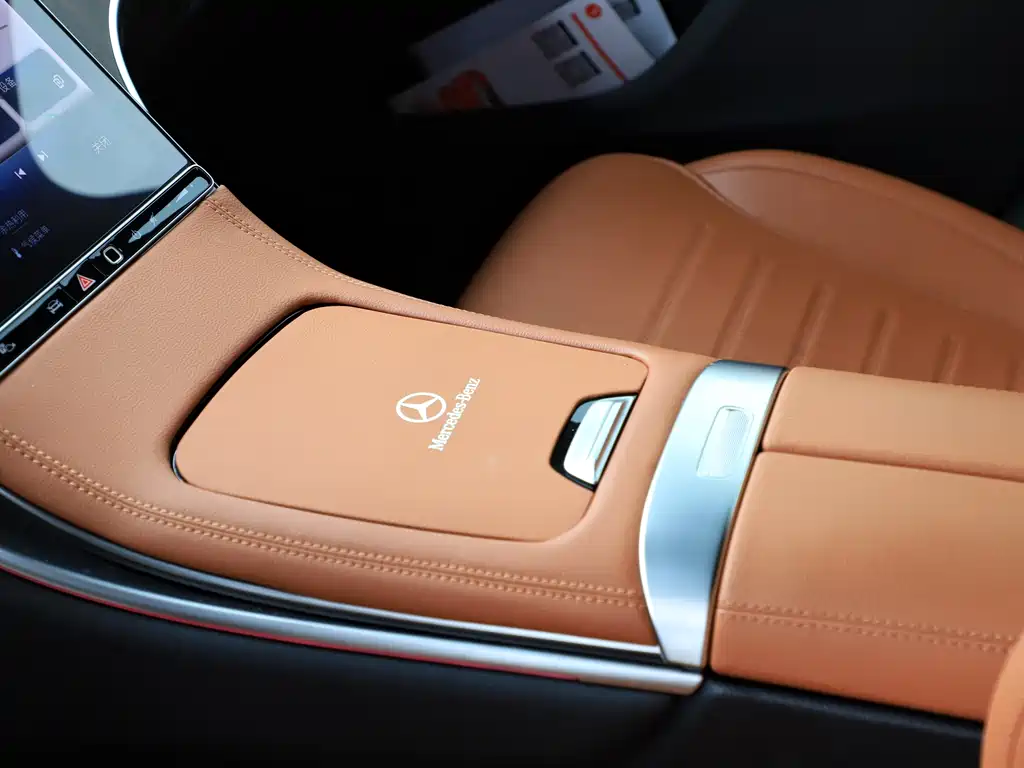 Mercedes-Benz GLC 300 L 4MATIC Dynamic 5-Seater 2024