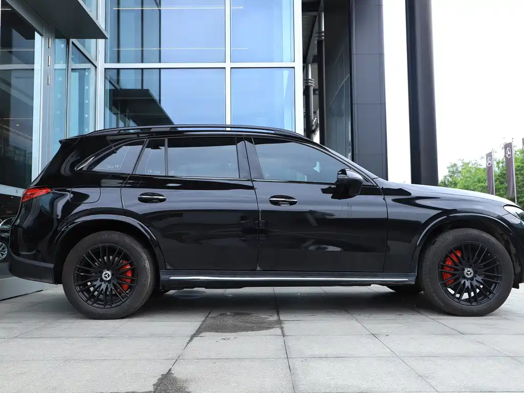 Mercedes-Benz GLC 300 L 4MATIC Dynamic 5-Seater 2024