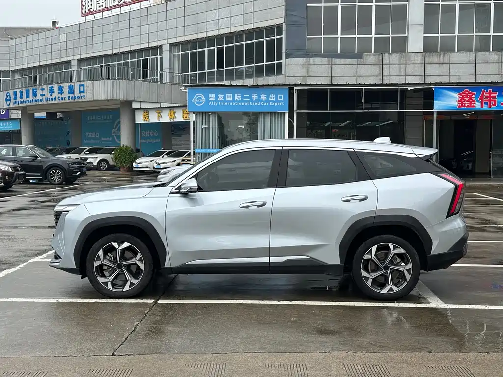 Geely Boyue L 2023 1.5TD DCT Prestige Edition