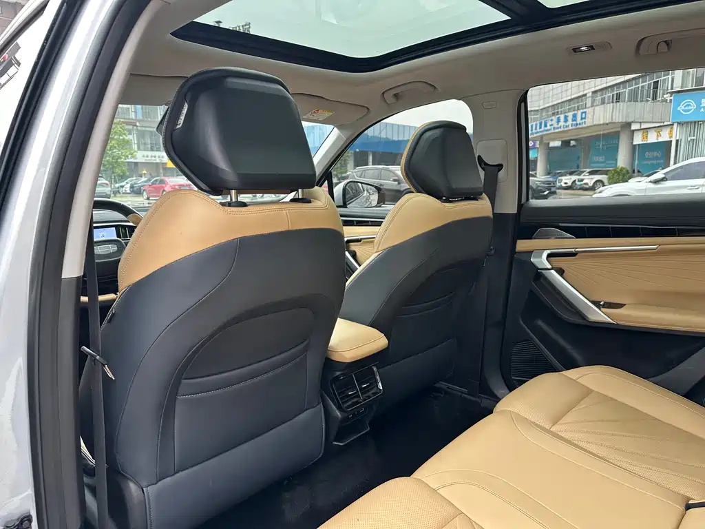 Geely Boyue L 2023 1.5TD DCT Prestige Edition