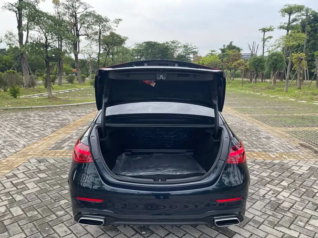 Mercedes-Benz C-Class 2024 Facelift C 260 L皓夜 Sport Edition