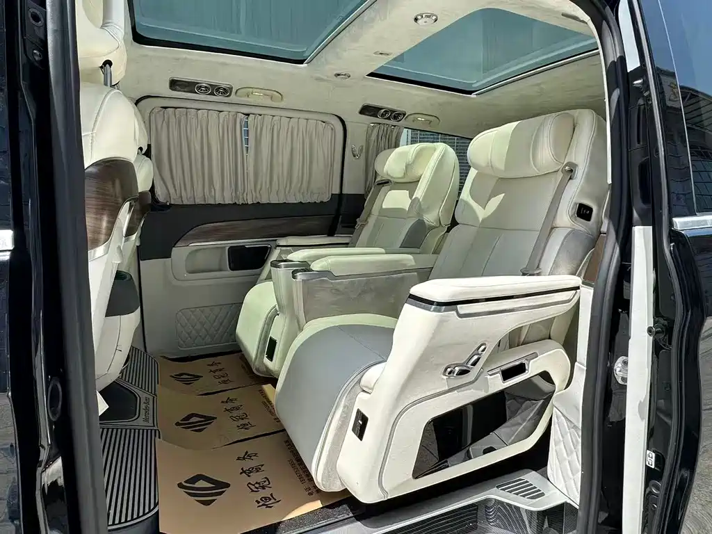 Mercedes-Benz V-Class 2021 V 260 L Long Wheelbase Prestige Edition