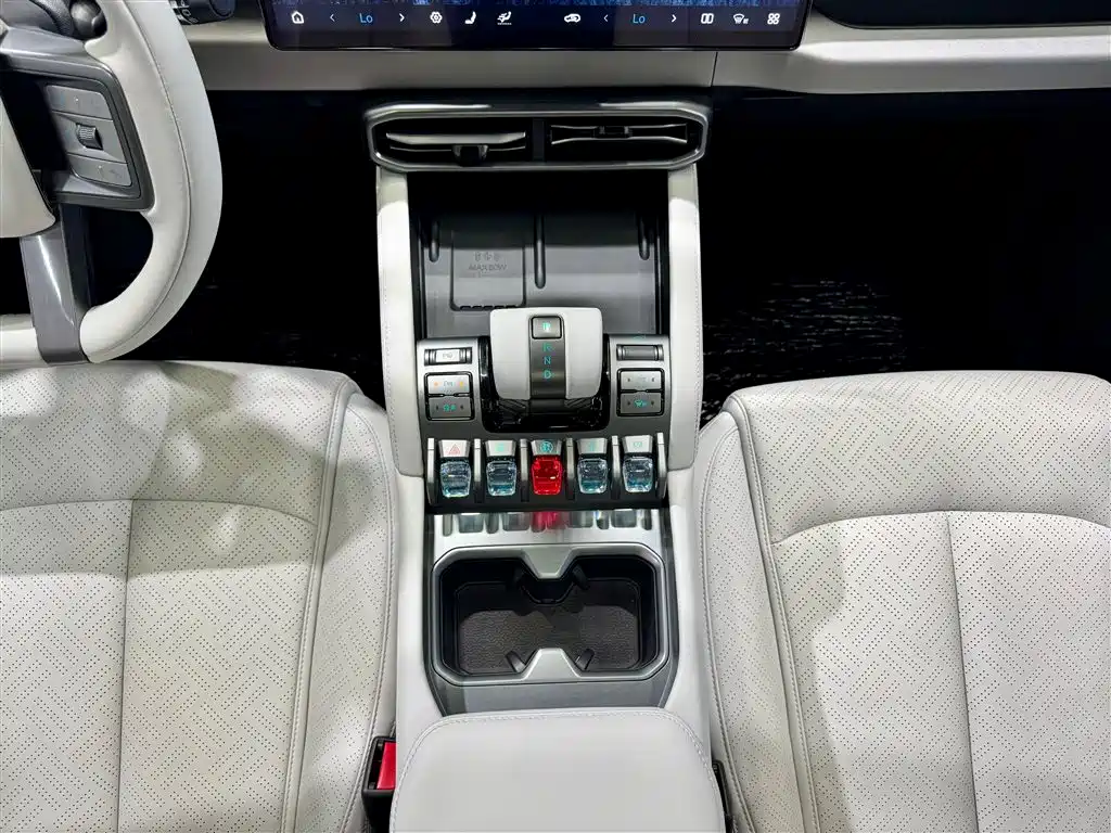 Titan 3 2025 501KM RWD Max