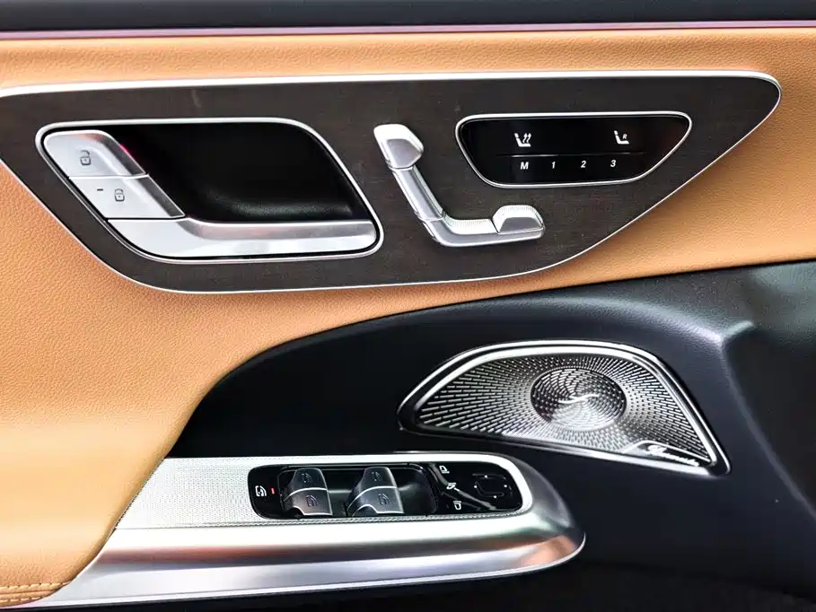 Mercedes-Benz E-Class 2025 Model Update E 300 L Fashion Edition