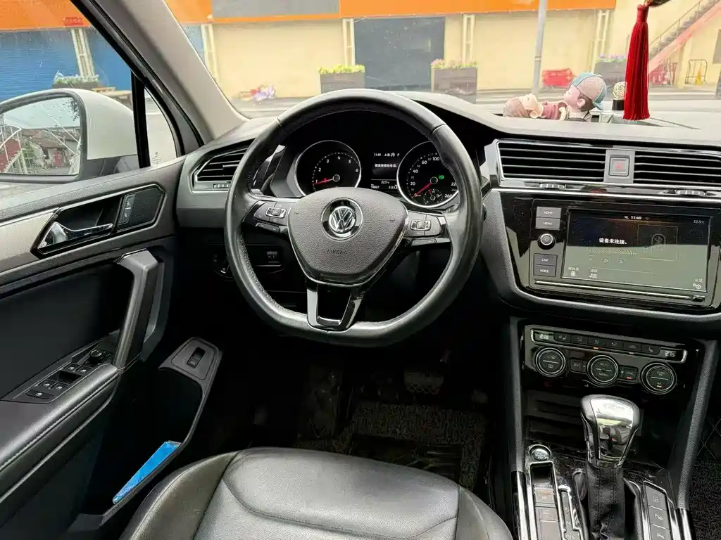 Volkswagen Tiguan L 2019 330TSI Auto 2WD Intelligent Dynamic Luxury Edition China VI