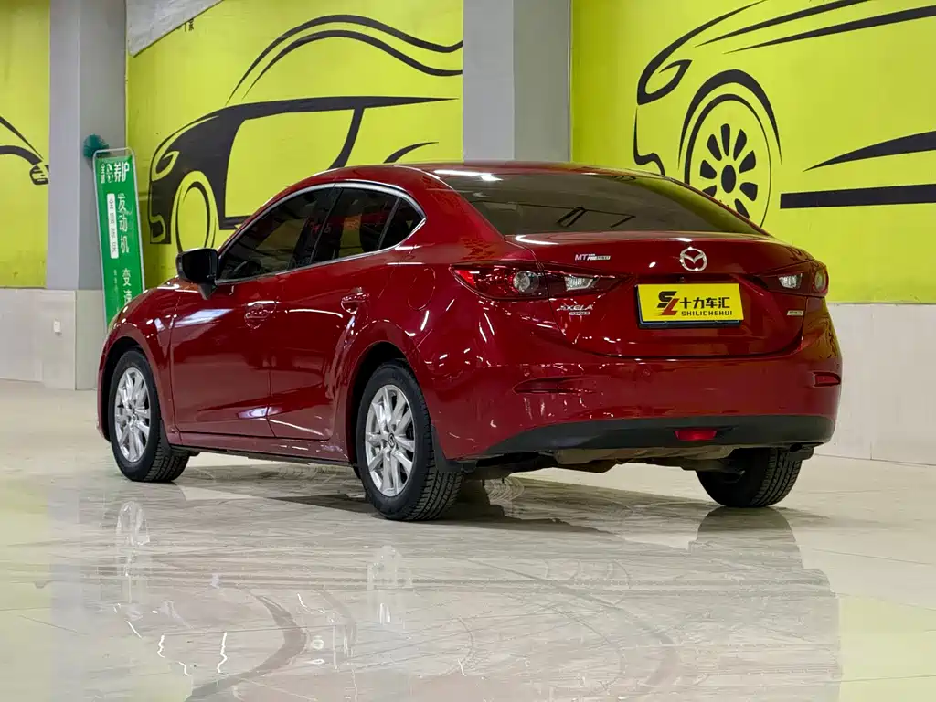 Mazda 3 Axela 2014 Sedan 1.5L Manual Comfort