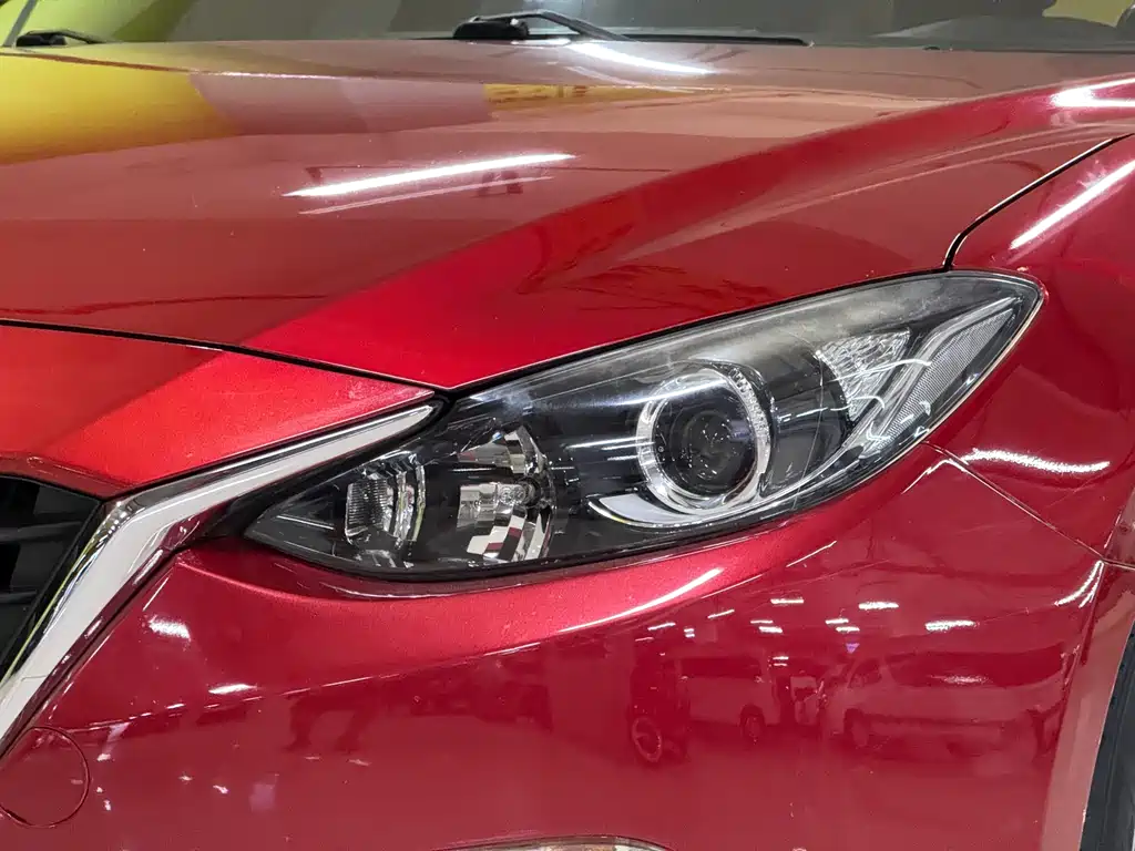 Mazda 3 Axela 2014 Sedan 1.5L Manual Comfort