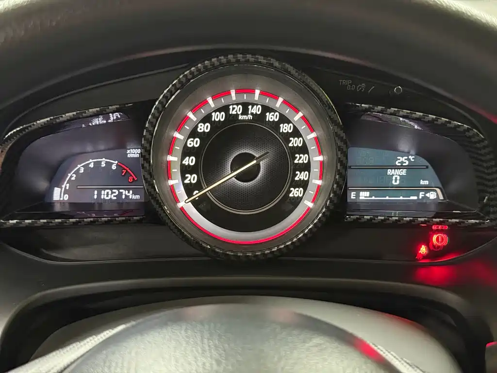 Mazda 3 Axela 2014 Sedan 1.5L Manual Comfort