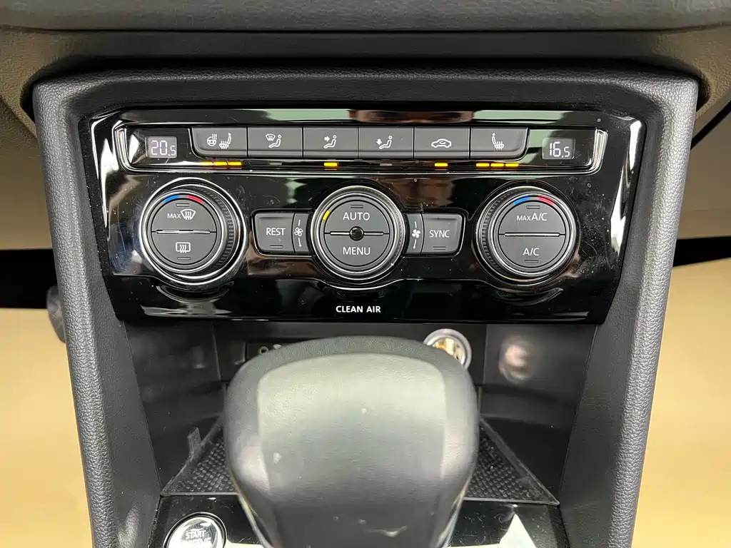 Volkswagen Tiguan L 2017 330TSI Automatic FWD Flagship Edition
