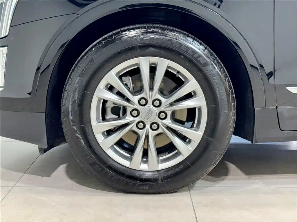 Cadillac XT5 2024 2.0T FWD Fashion Edition