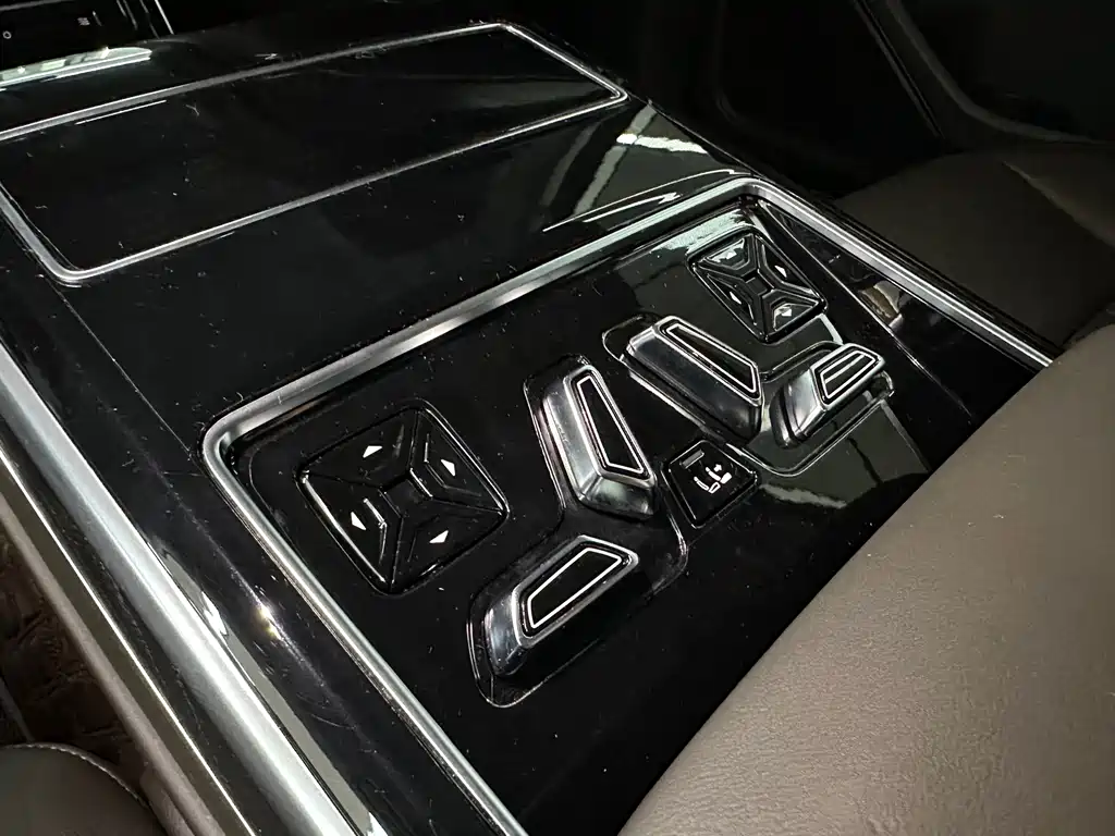 Audi A8L 50 TFSI quattro Comfort Edition 2021