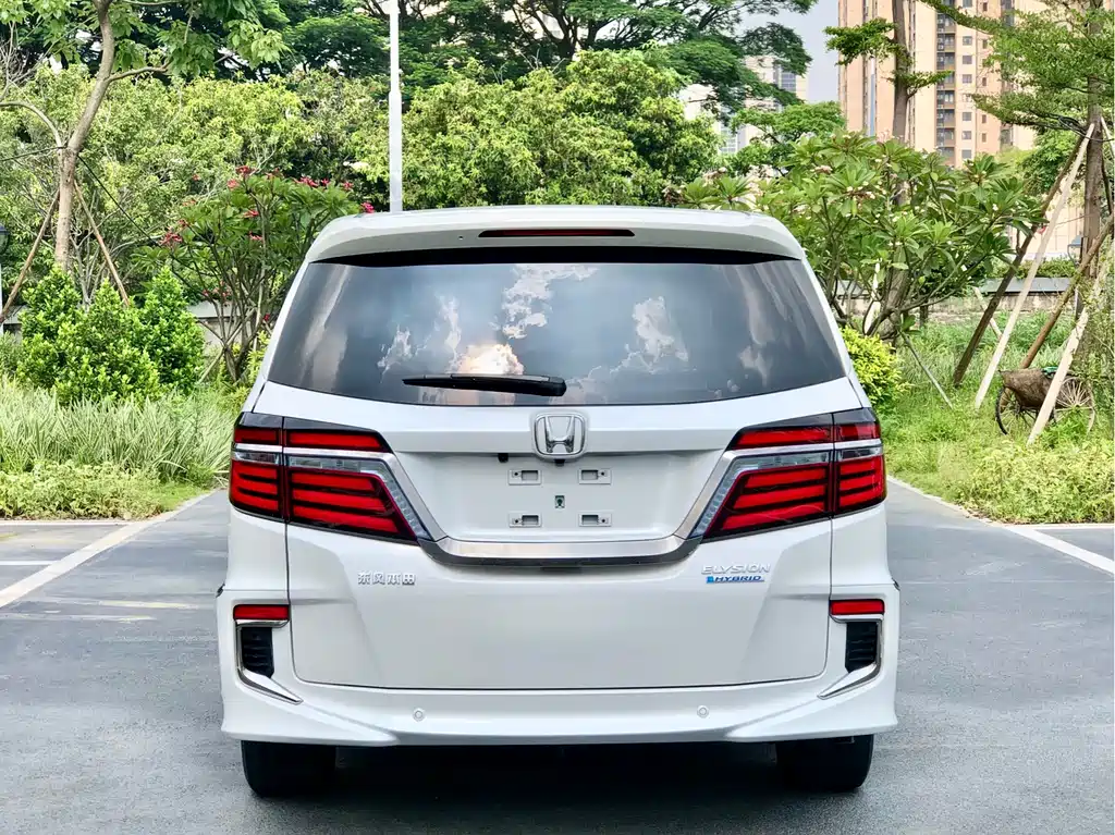 Honda Elysion 2019 2.0L Hybrid Luxury Edition