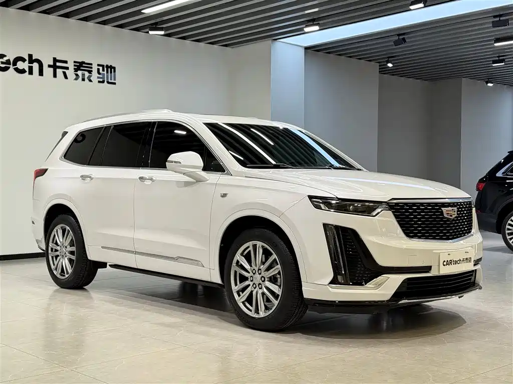Cadillac XT6 2022 2.0T AWD Luxury 6-Seater