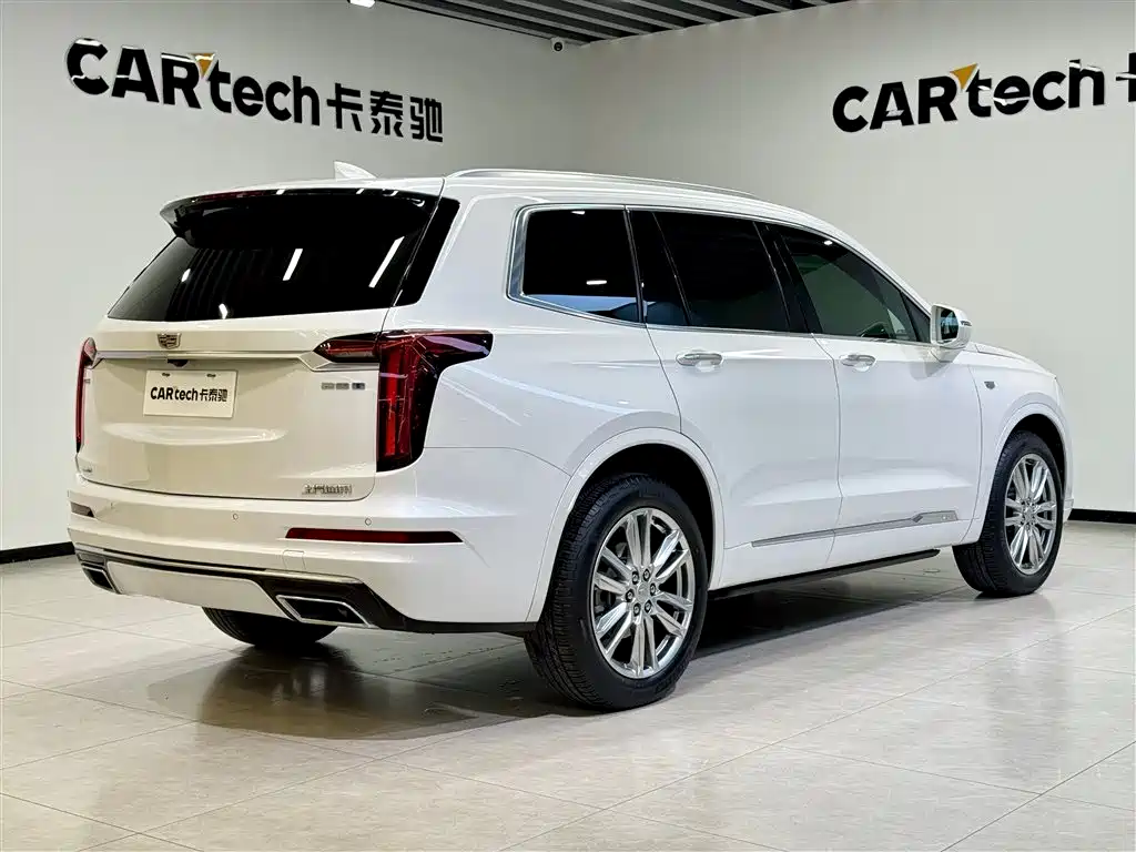 Cadillac XT6 2022 2.0T AWD Luxury 6-Seater