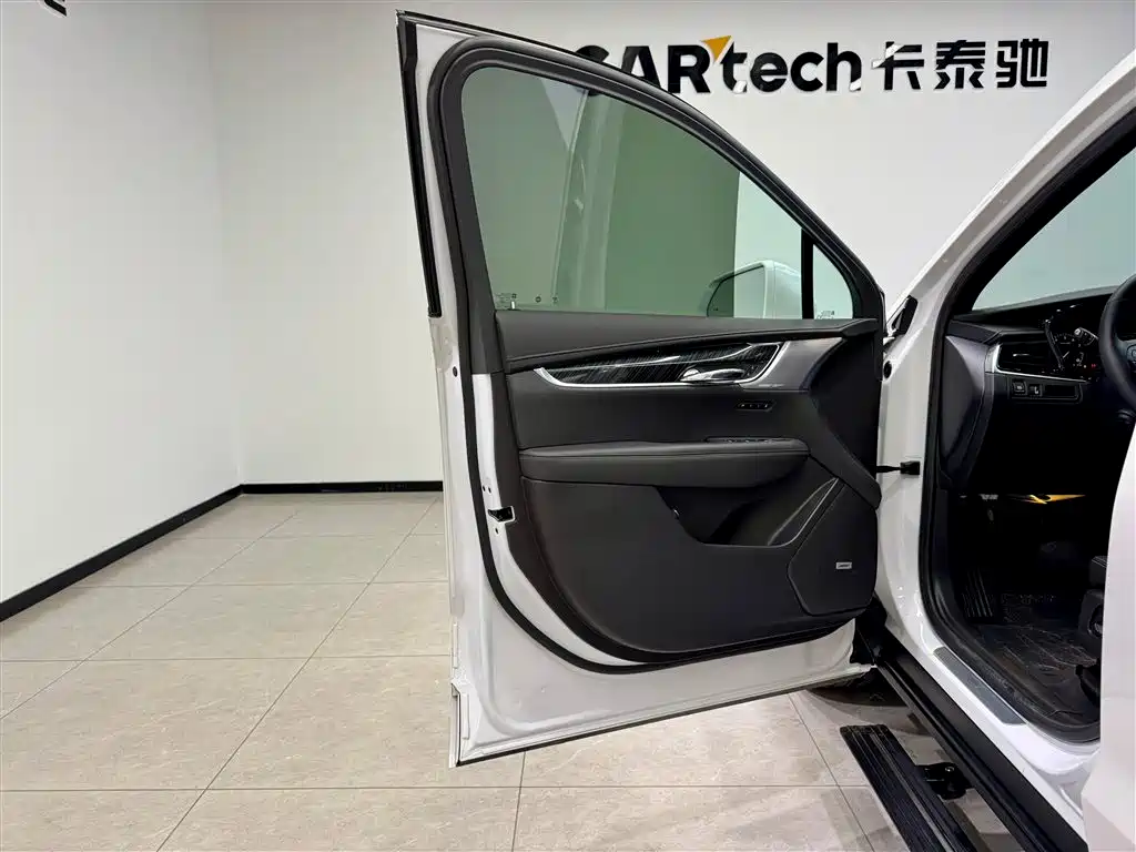 Cadillac XT6 2022 2.0T AWD Luxury 6-Seater