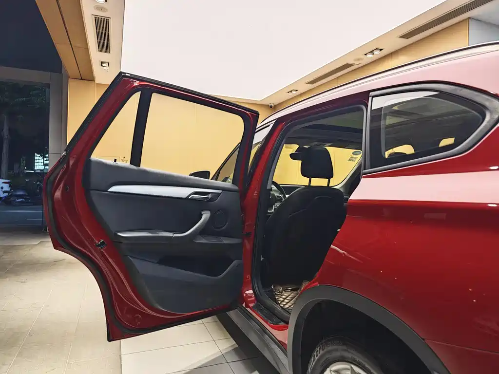 BMW X1 2018 sDrive18Li Fashion Edition