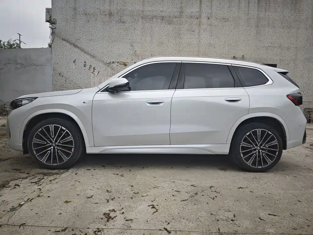 BMW X1 2023 xDrive25Li M Sport Package