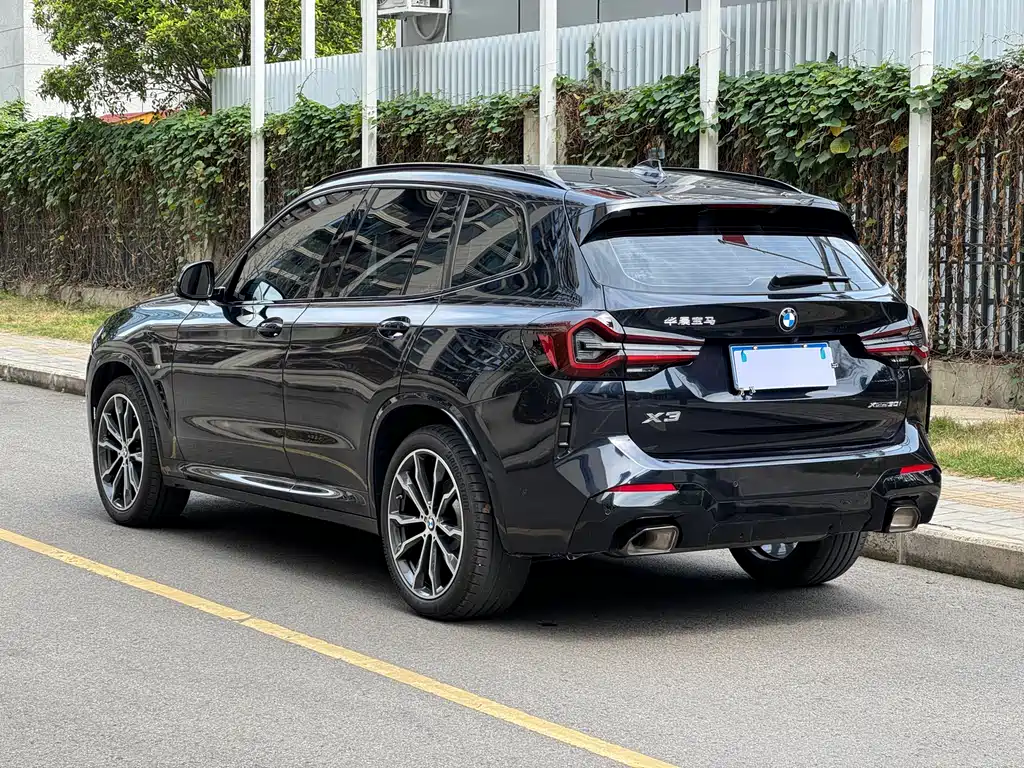 BMW X3 2023 xDrive30i Leading Edition M Night Package