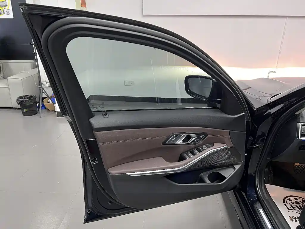 BMW 3 Series 2020 325Li M Sport Package