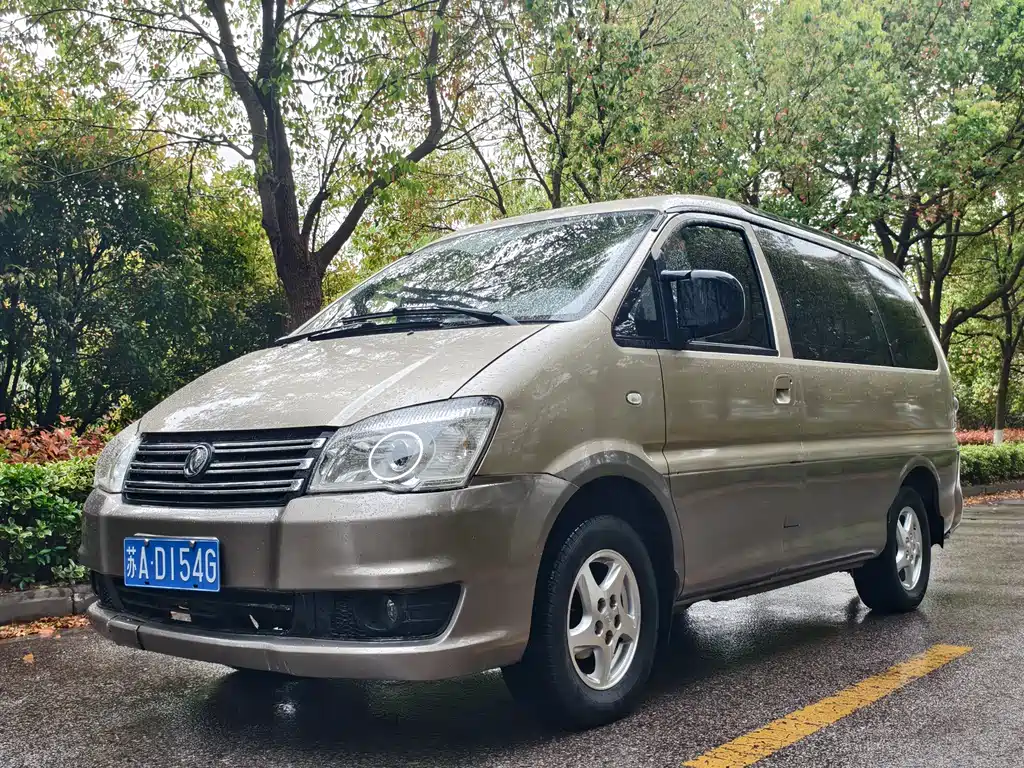 Dongfeng Lingzhi 2016 M3 1.6L 7-Seater Luxury Edition China IV