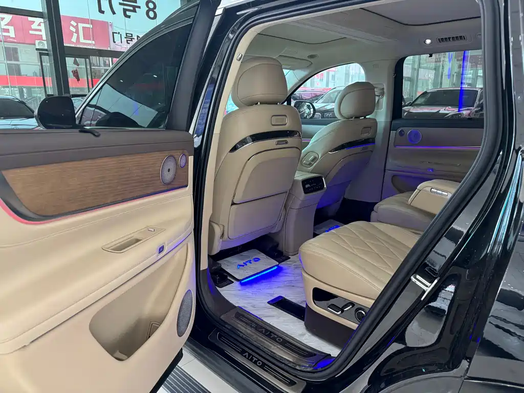 AITO M9 2024 EREV Ultra 42kWh 6-Seater