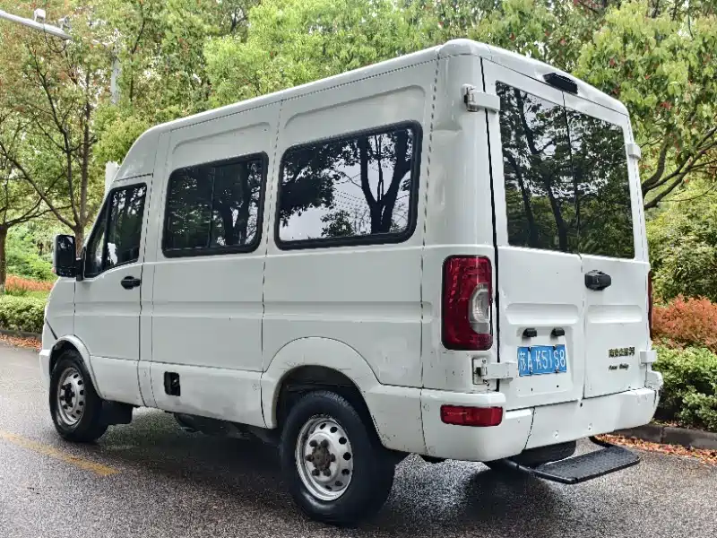 Iveco Power Daily 2016 3.0T A32 Premium Edition Medium Roof F1C