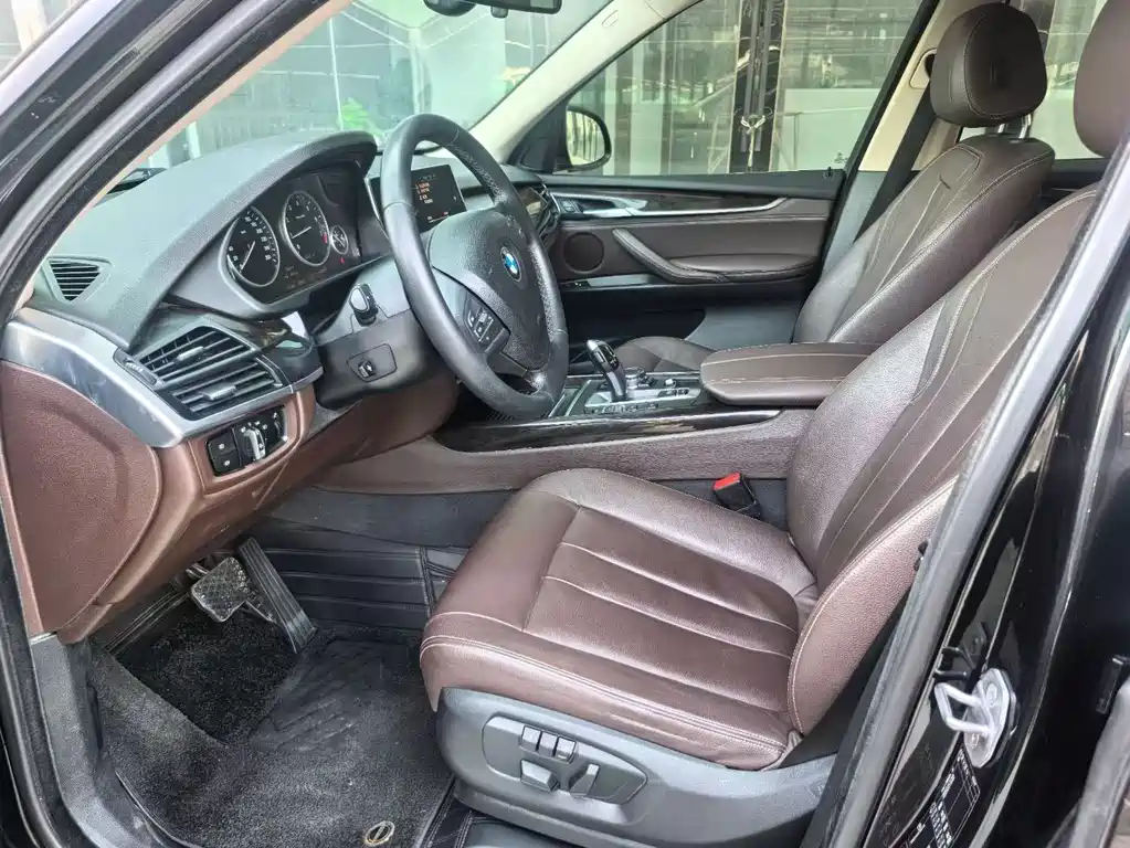BMW X5 2015 xDrive28i