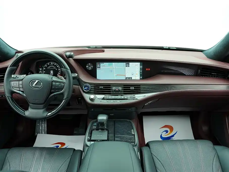 Lexus LS 500h Executive Edition 2018