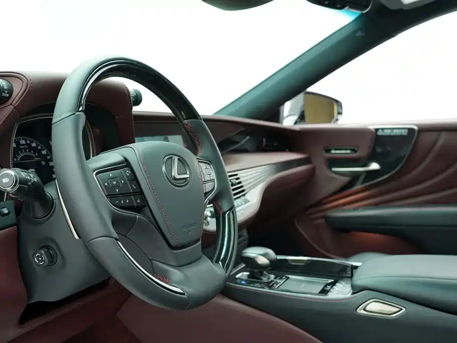 Lexus LS 500h Executive Edition 2018