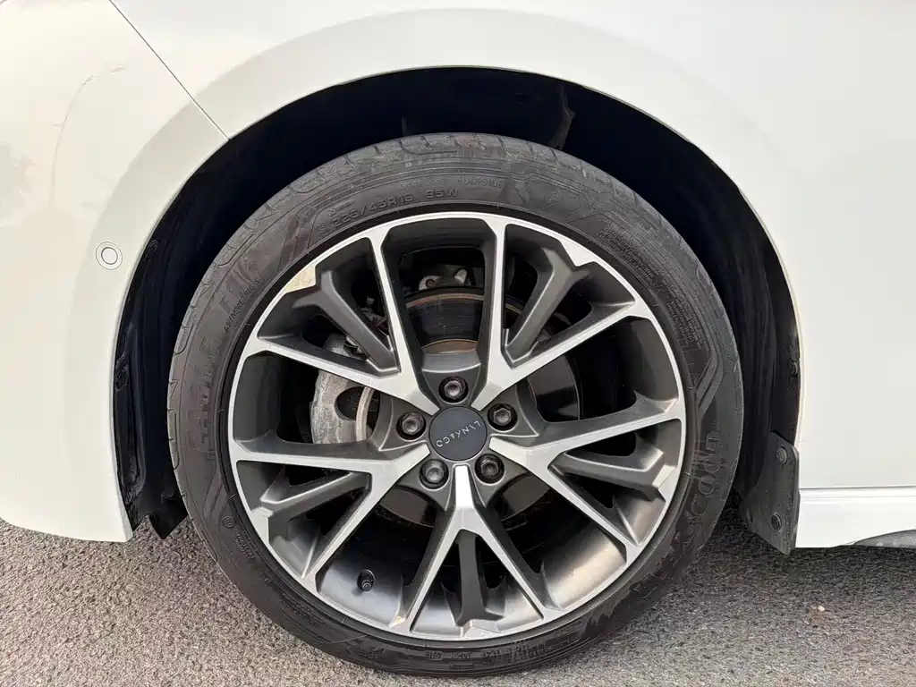 Lynk & Co 03 2019 2.0TD Auto Pro