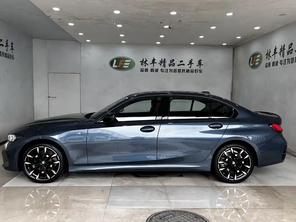 BMW 3 Series 2025 330Li Exclusive M Sport Night Edition