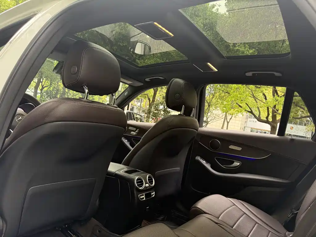 Mercedes-Benz GLC 300 L 4MATIC