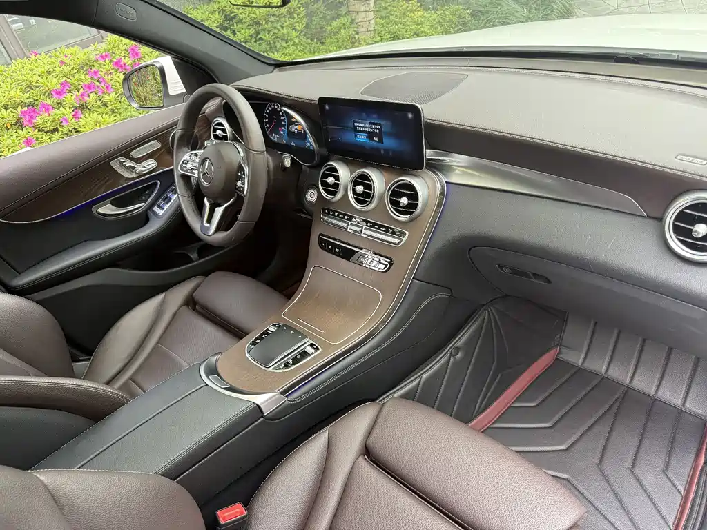 Mercedes-Benz GLC 300 L 4MATIC